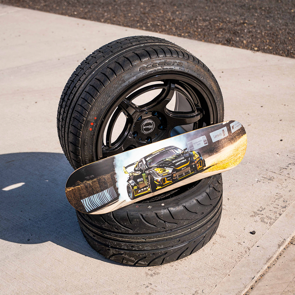 GT-R Skateboard Deck