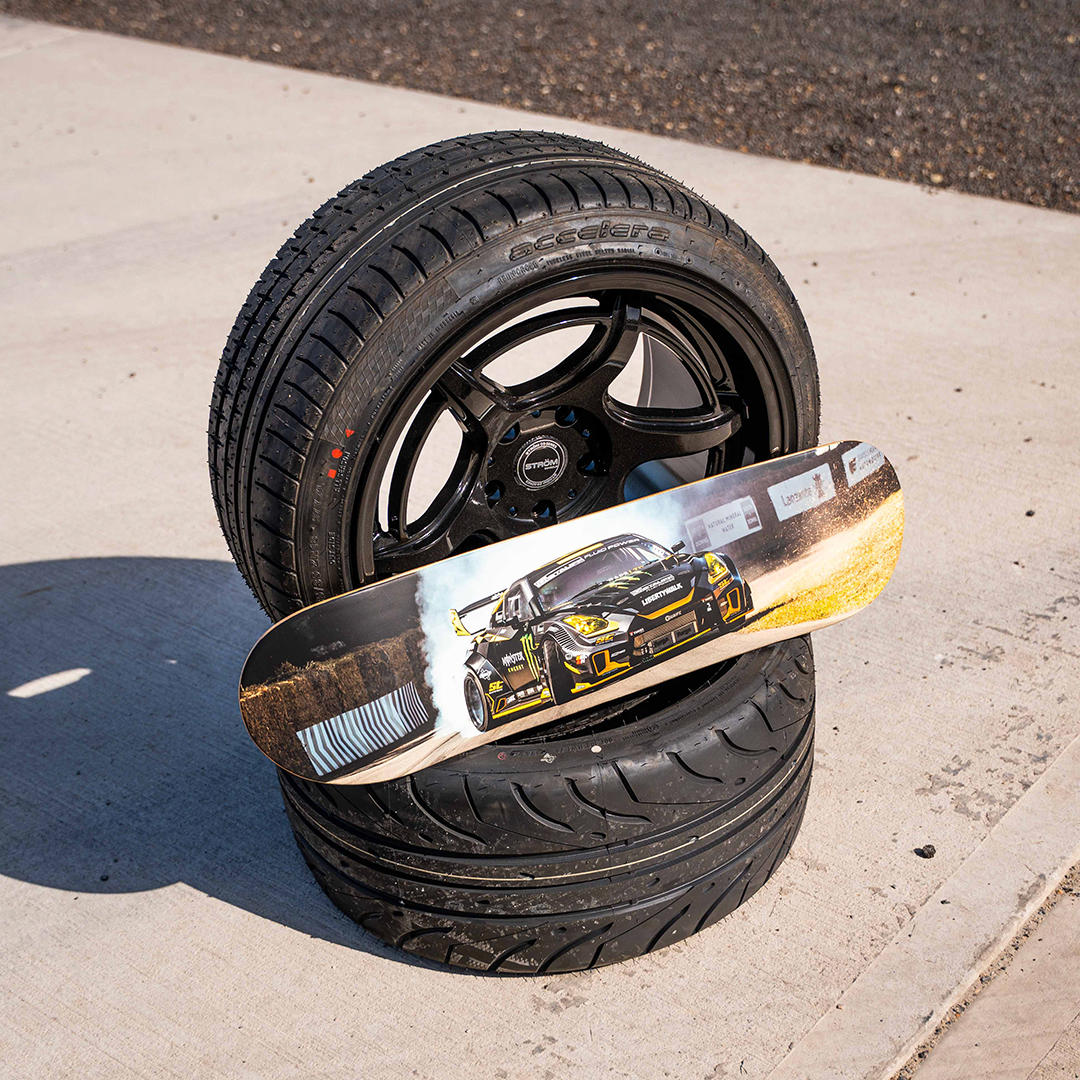 GT-R Skateboard Deck